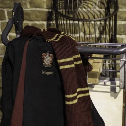 Warner Bros Personalised Gryffindor Robe 12 Warner Bros Personalised Gryffindor Robe -Harry Potter Online Store 1296477 4