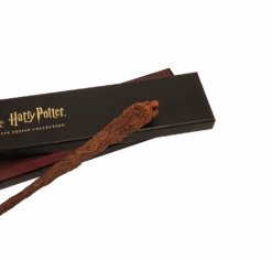Warner Bros The Gryffindor Mascot Wand -Harry Potter Online Store 256353 1