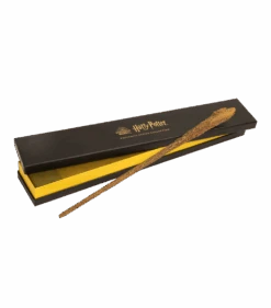 Warner Bros The Hufflepuff Mascot Wand 9 Warner Bros The Hufflepuff Mascot Wand -Harry Potter Online Store 256355 2 047e5292 5f14 47c6 b098 892ba8043f0c