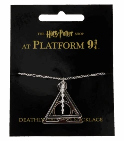 Warner Bros Deathly Hallows Deluxe Necklace -Harry Potter Online Store DeathlyHallowsNecklaceNew3 grande 2917b6ae 7672 41aa 862d 254292b960e5