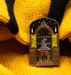 Warner Bros Hufflepuff In The Great Hall Enamel Pin 7 Warner Bros Hufflepuff In The Great Hall Enamel Pin -Harry Potter Online Store Hufflepuff HousePin2