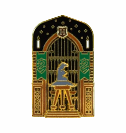 Warner Bros Houses In The Great Hall Enamel Pin Set -Harry Potter Online Store Slytherin HousePin1 86fe56fa bcb9 416a 9e1b 37cdf72f9f4f