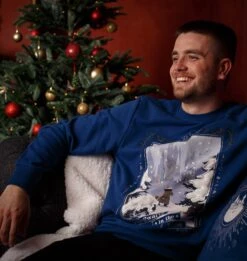 Warner Bros Hagrid Christmas Sweatshirt -Harry Potter Online Store XMAS23 Lifestyle HagridSweatshirt2